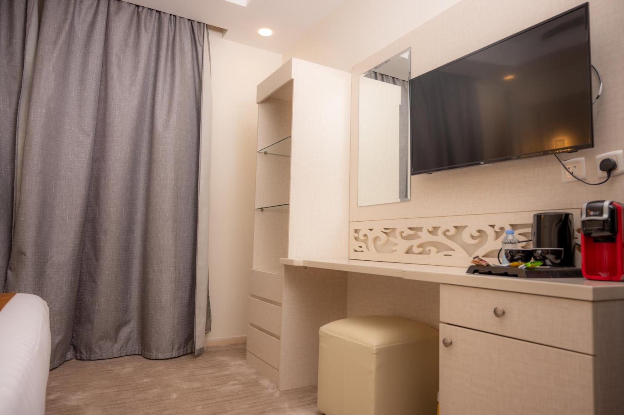 Areen Hotel فندق ارين Jeddah Exterior photo