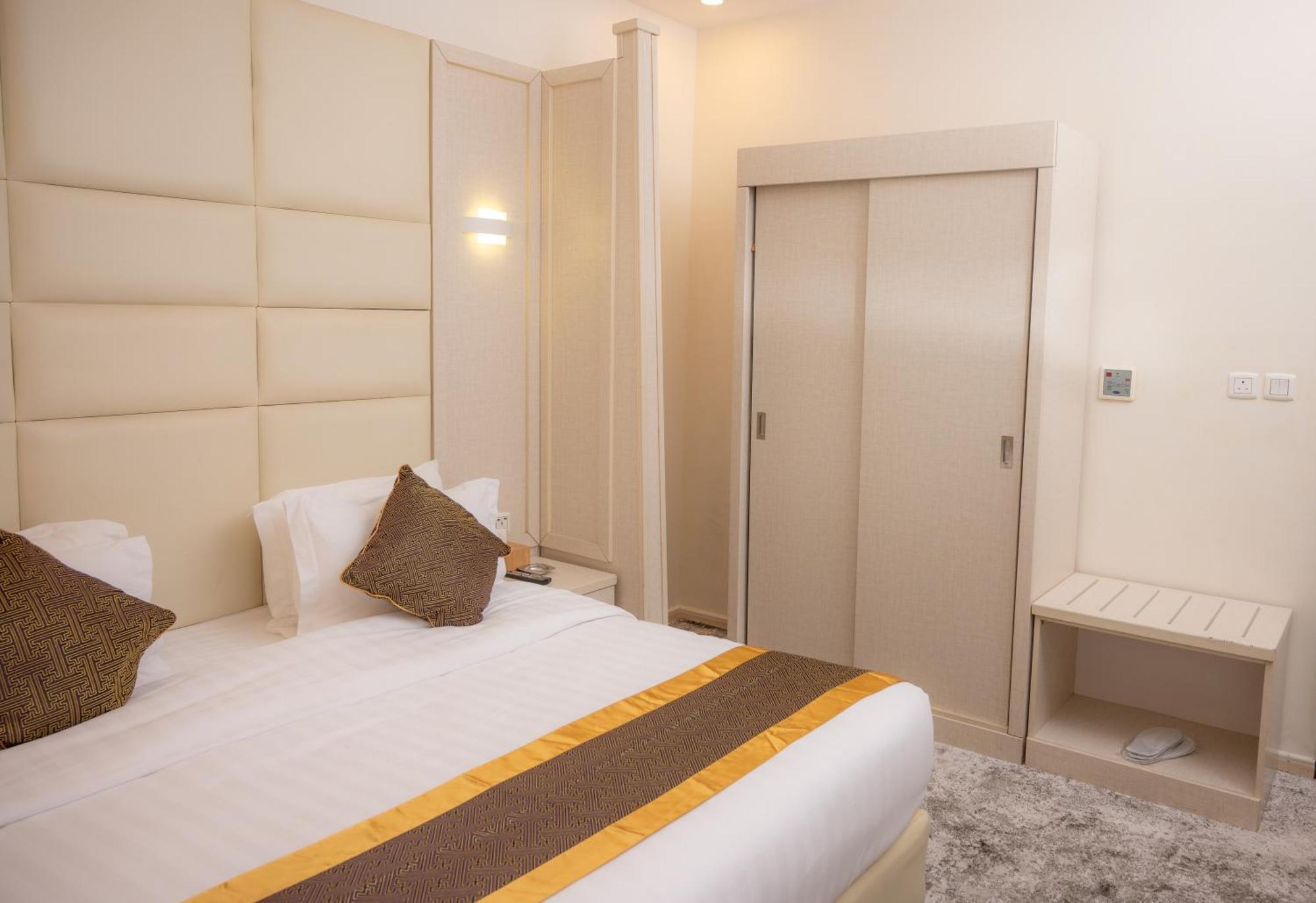 Areen Hotel فندق ارين Jeddah Exterior photo